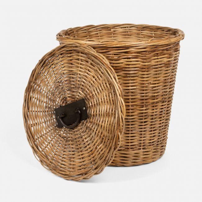 Lamia Hamper